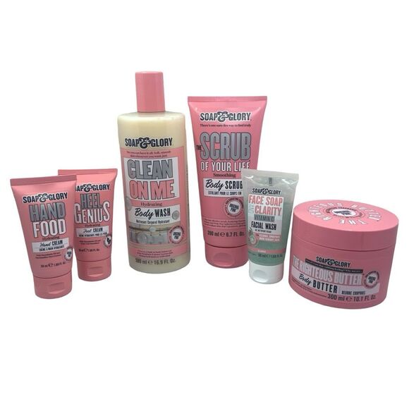 Soap & Glory Feeling Spa-Struck Kit - Original Pink Favorites - Picture 1 of 5